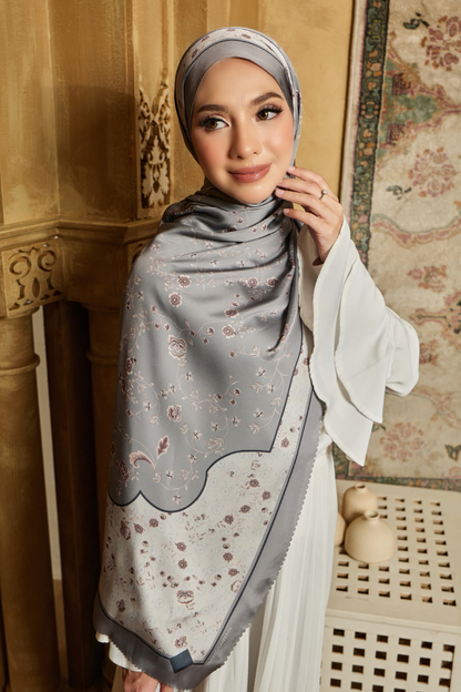 Mihrab Shawl in Ash Grey