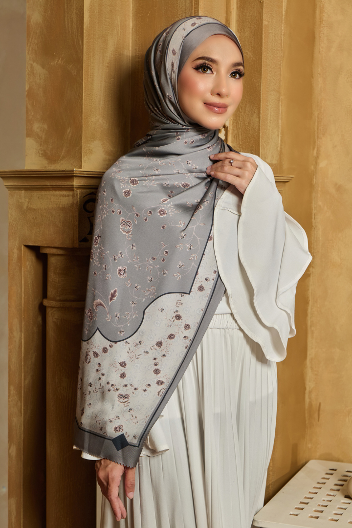 Mihrab Shawl in Ash Grey