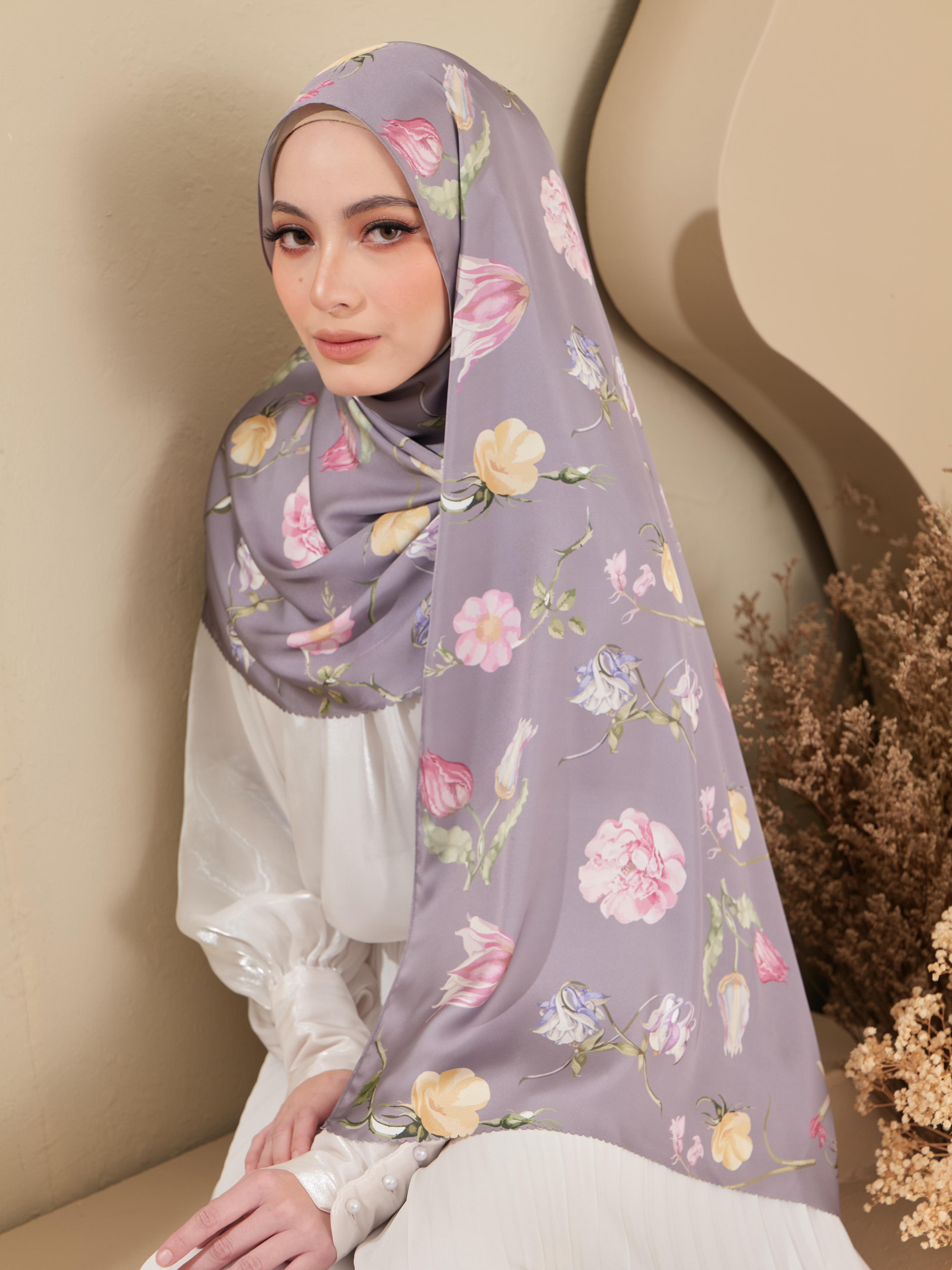 Elara Shawl in Dark Grey