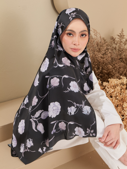 Elara Shawl in Midnight Black