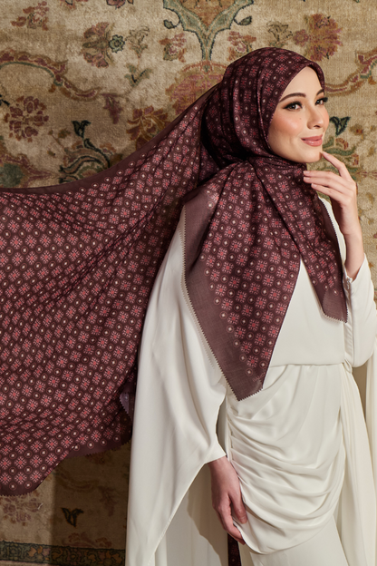 Maharani Shawl in Burn Maroon