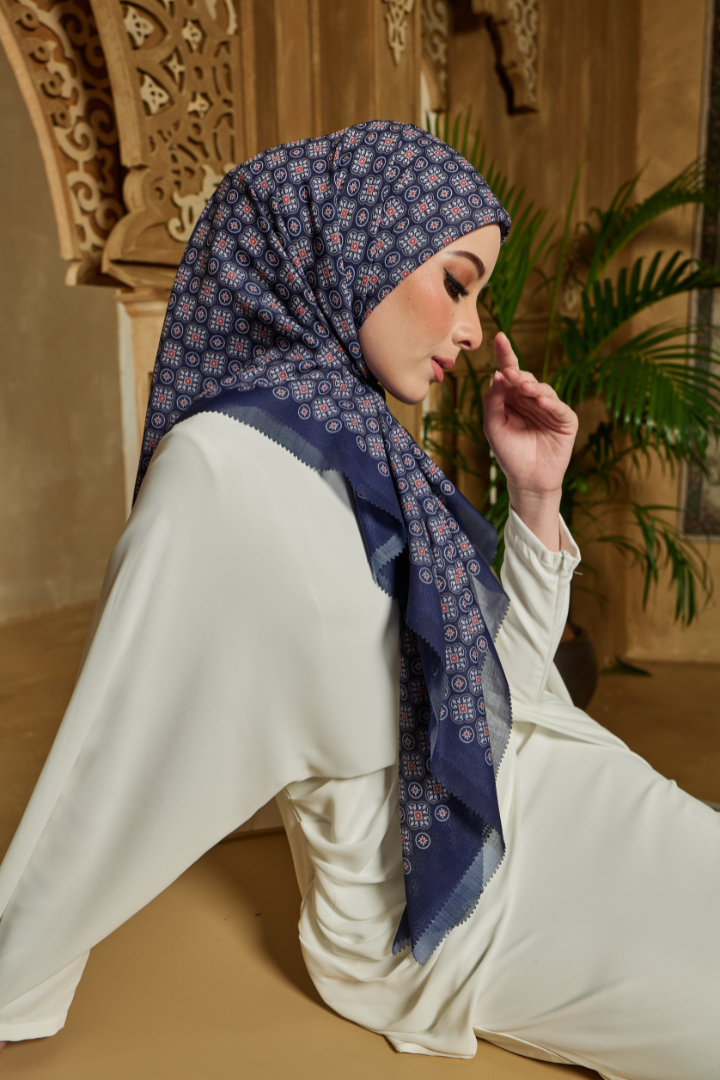 Maharani Square in Berry Blue