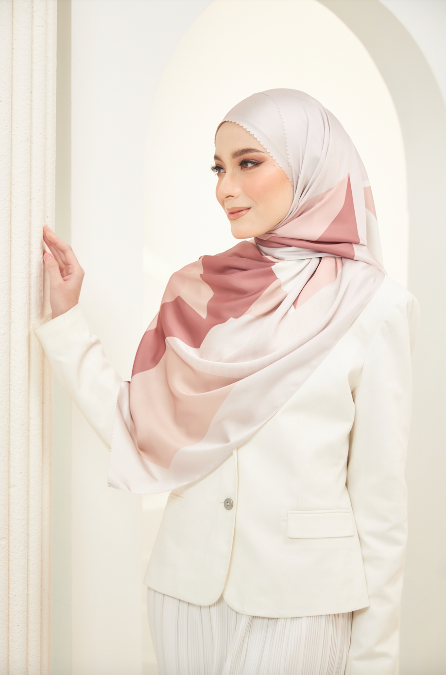 Nour Shawl in Dusty Rose