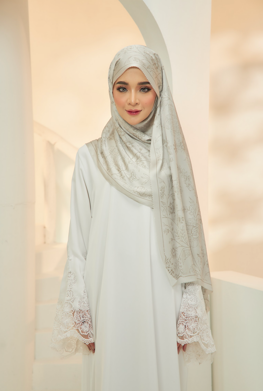 Zizi x Bangsawan : Truffle Shawl in Nude